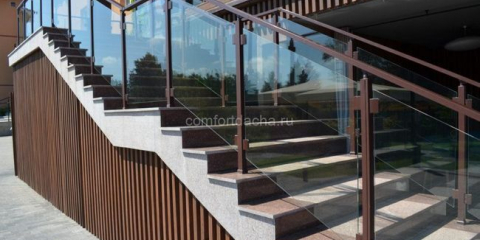 Uspořádání plotu terasy sami: výška zábradlí na terase